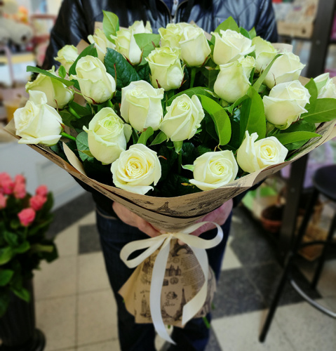 Букет 25 белых роз